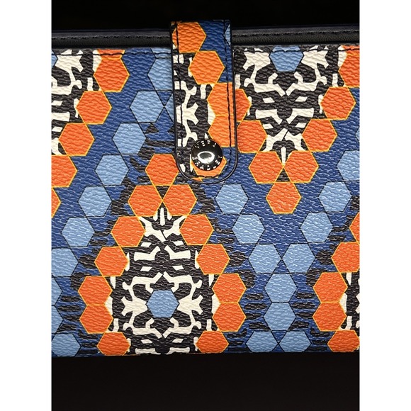 VERA BRADLEY WALLET BLUE & ORANGE HONEYCOMB PATTERN FOLD OPEN SNAP‎ CLOSURE - Picture 3 of 5